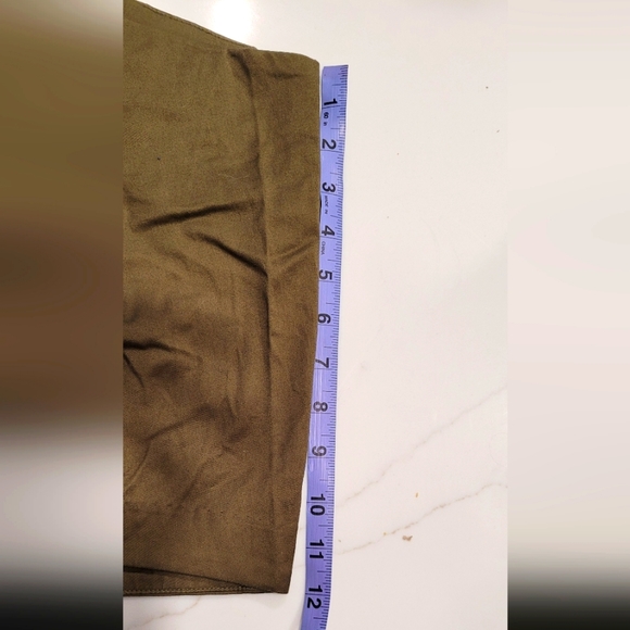 3 for $15 Dylan & Rose | Army green shorts. size 2 - Picture 2 of 5